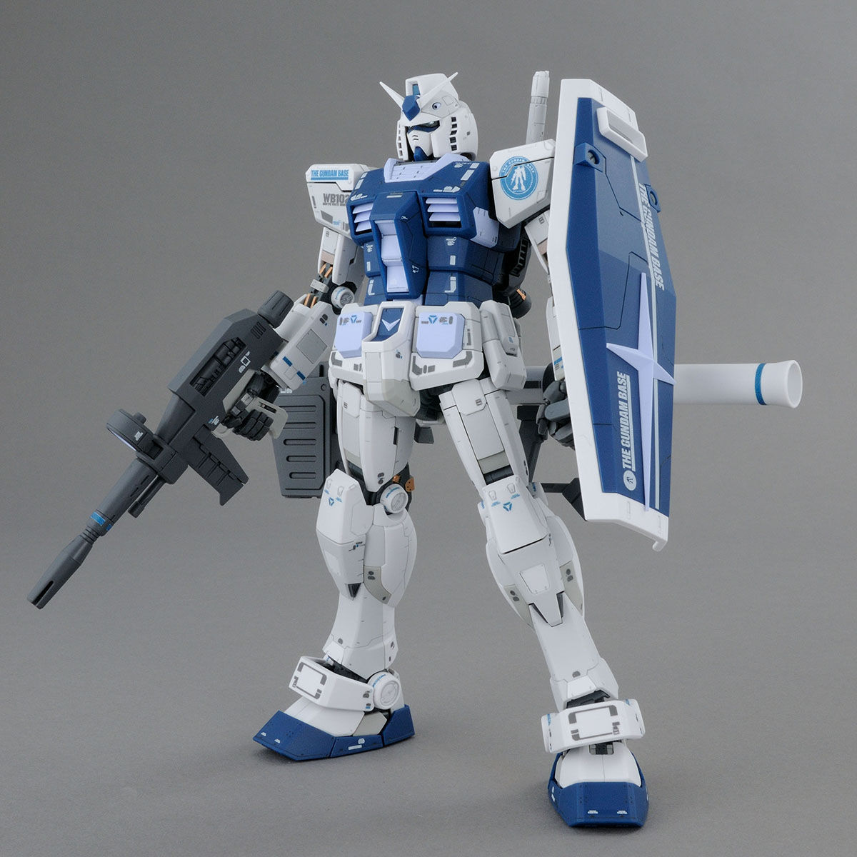 MG 1/100 ガンダムベース限定 RX-78-2 ガンダムVer.3.0 [ガンダムベースカラー] 価格：4,950円（税10％込）